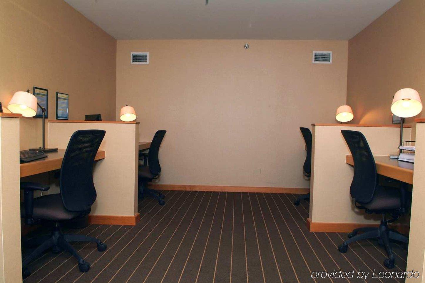 Hotel Doubletree By Hilton Chicago - Arlington Heights Einrichtungen foto