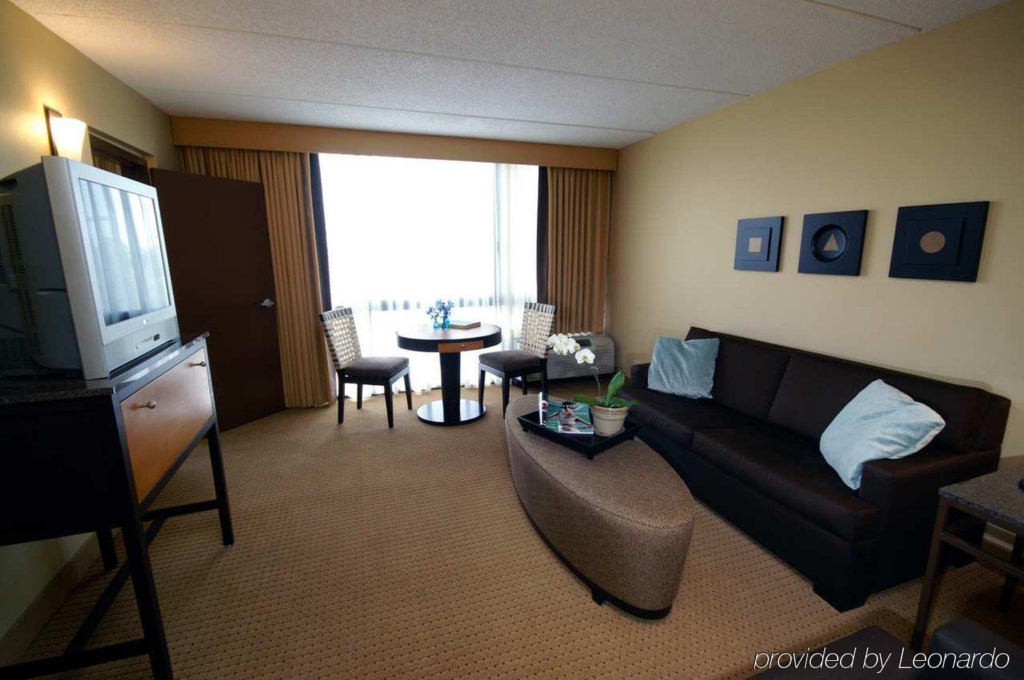 Hotel Doubletree By Hilton Chicago - Arlington Heights Zimmer foto