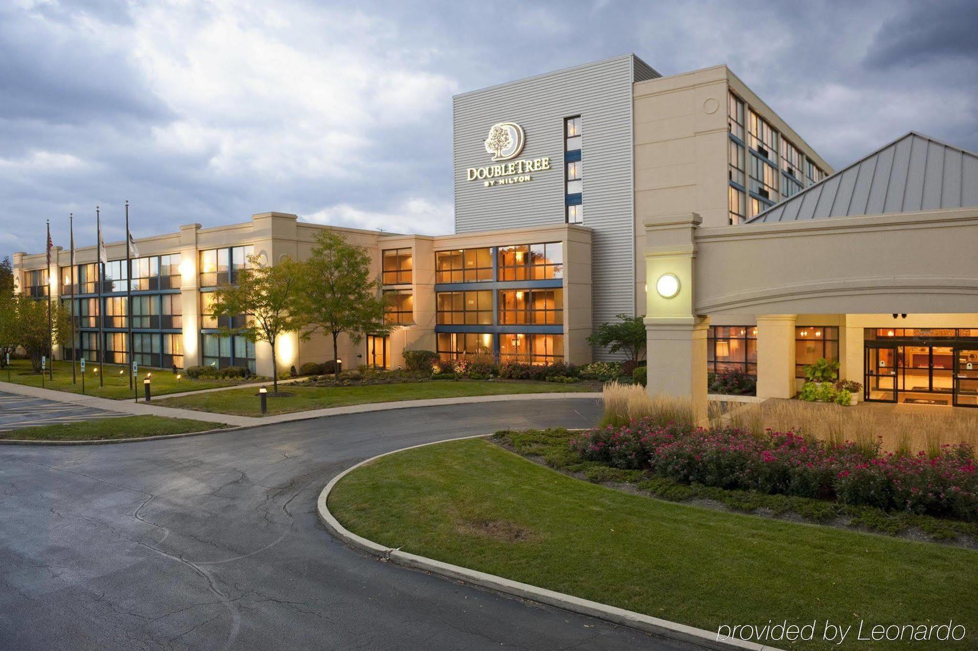 Hotel Doubletree By Hilton Chicago - Arlington Heights Exterior foto
