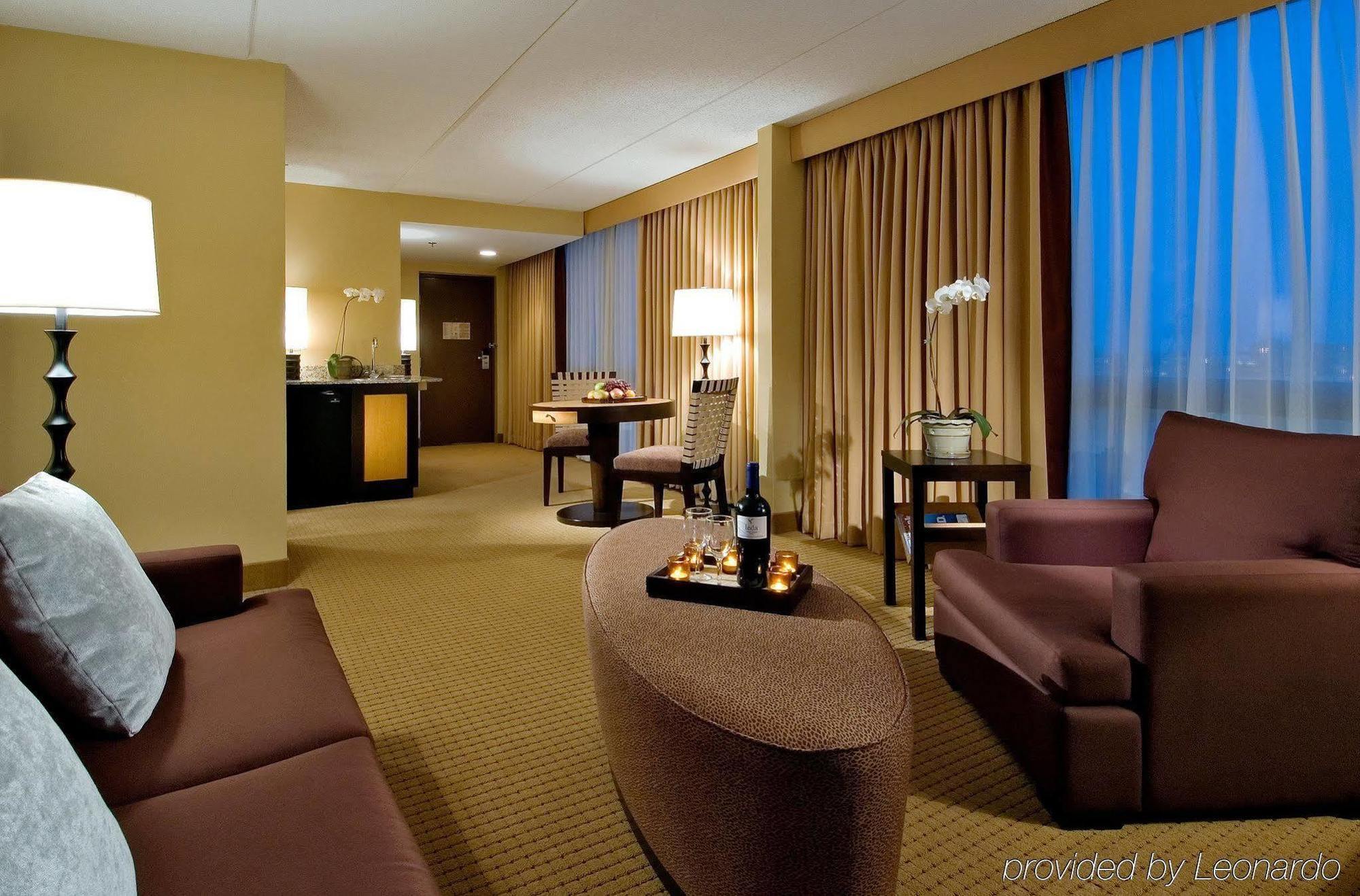 Hotel Doubletree By Hilton Chicago - Arlington Heights Zimmer foto