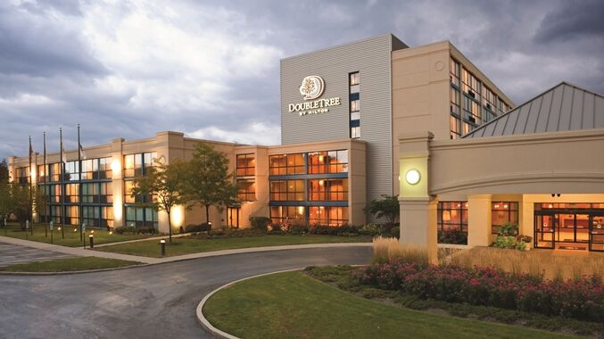Hotel Doubletree By Hilton Chicago - Arlington Heights Exterior foto